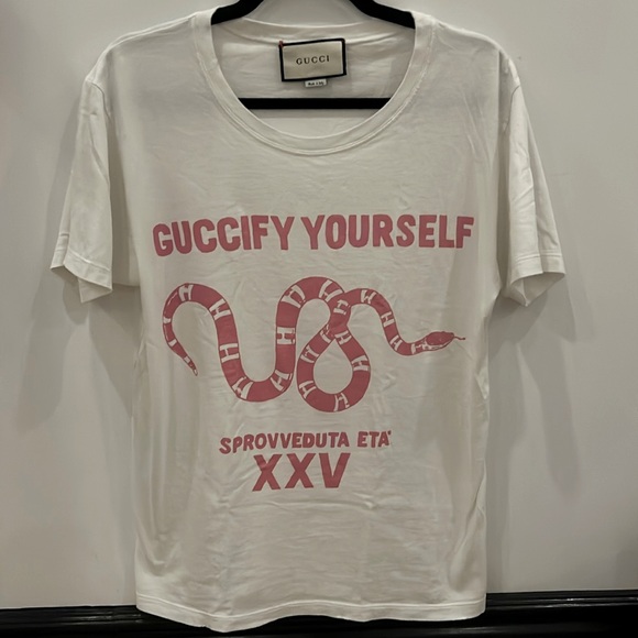 LADIES💕🚨Total STEAL: BIG PRICE DROP GUCCI TEE - Picture 3 of 8